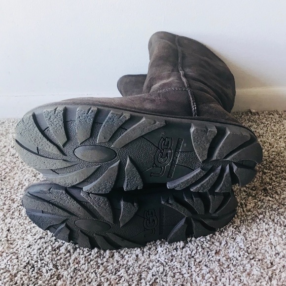 UGG Brown Boots Size 9 - Picture 3 of 8